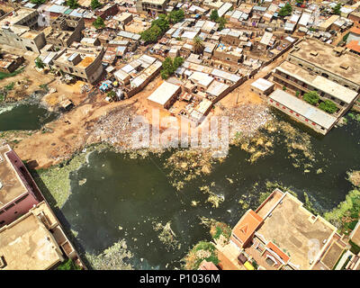 Bamako è la capitale e la città più grande del Mali, con una popolazione di 1,8 milioni di euro. Nel 2006 è stato stimato a più rapida crescita città in Africa Foto Stock