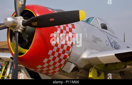 Repubblica P-47D Thunderbolt (G-Thun) un americano di II Guerra Mondiale caccia bombardiere sul flightline a Duxford Air Festival il 27 maggio 2018 Foto Stock