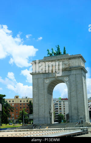 Arco de la Victoria, Moncloa Gate, arco trionfale, Madrid, Spagna. Maggio 2018 Foto Stock