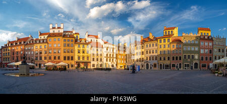 Dalla Piazza del Mercato della Città Vecchia a Varsavia, Polonia Foto Stock