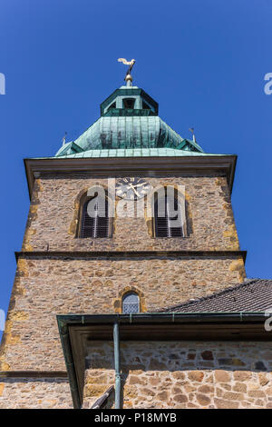 La torre della chiesa Stadtkirche di Bad Salzuflen, Germania Foto Stock