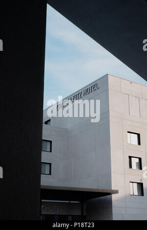 WETZLAR, maggio 2018 - vista esterna di Ernst Leitz Hotel prima della sua apertura ufficiale al Parco Leitz di Wetzlar Foto Stock