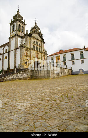 Vista del Monastero di São Martinho de Tibães, Braga, Portogallo. Foto Stock