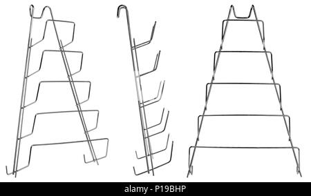 Staffa vuota per pentola coperchi. Appendiabiti con fissaggio per armadi, cucina rotaie. Realizzato in alluminio, argento, filo isolato su uno sfondo bianco. Foto Stock