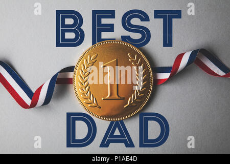 La festa del papà numero gold una medaglia. Foto Stock