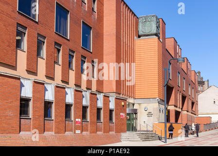 Leeds CROWN COURT DI leeds tribunali combinato leeds combinato centro corte leeds city centre yorkshire England Regno unito Gb europa Foto Stock