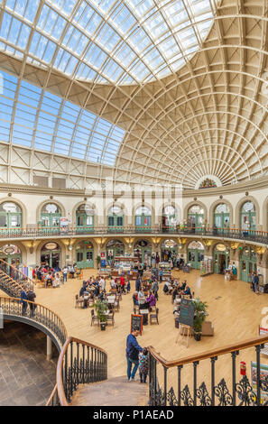 Leeds Corn Exchange Exchange Exchange Exchange Exchange interno di granturco Leeds City Centre Leeds West Yorkshire Inghilterra Regno Unito GB Europa Foto Stock