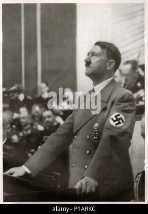 Berlino, Germania - 30 gennaio 1939: Hitler parla al Reichstag sulla questione ebraica. Riproduzione di foto antiche. Foto Stock