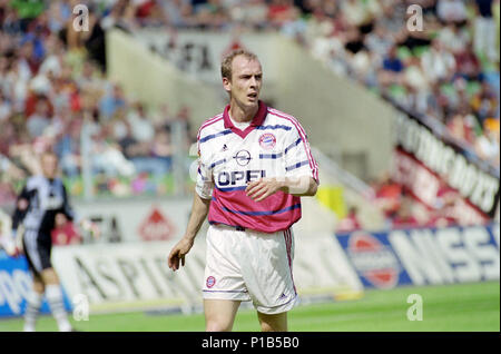 BayArena Leverkusen Germania 29.5.1999, Bundesliga Tedesca Stagione 1998/99 Giornata 34, Bayer 04 Leverkusen vs FC Bayern Monaco di Baviera (Munchen, Muenchen) --- Mario Basler (Monaco di Baviera) Foto Stock