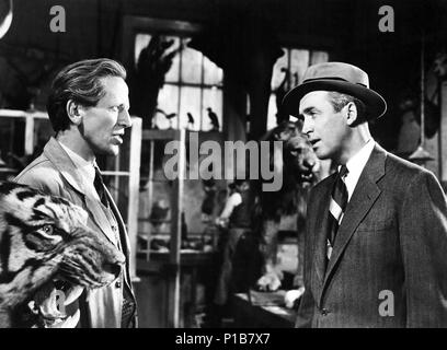 Pellicola originale titolo: L'uomo che sapeva troppo. Titolo inglese: l'uomo che sapeva troppo. Regista: Alfred Hitchcock. Anno: 1956. Stelle: JAMES STEWART. Credito: Paramount Pictures / Album Foto Stock