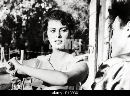 Pellicola originale titolo: LA DONNA DEL FIUME. Titolo inglese: fiume GIRL, i. Regista: Mario Soldati. Anno: 1955. Stelle: SOPHIA LOREN. Credito: PONTI-DE LAURENTIIS CINEMATOGRAFICA / Album Foto Stock