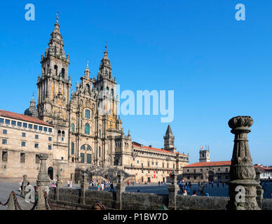 Cattedrale di Santiago. La Cattedrale di Santiago de Compostela da Praza do Obradoiro, Santiago de Compostela, Galizia, Spagna Foto Stock