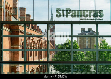 London St Pancras Foto Stock