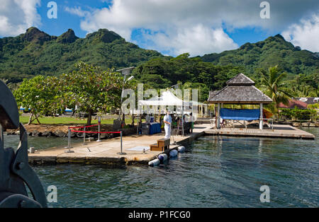 PAUL GAUGUIN crociera a Huahine Island Foto Stock