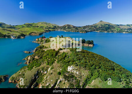 La quarantena isola, Portobello, Penisola di Otago e porto di Otago, Dunedin, Otago, South Island, in Nuova Zelanda - antenna fuco Foto Stock