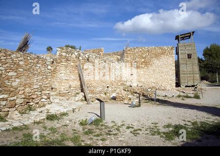 Spagna - Catalogna - Baix Penedés (distretto) - Tarragona. Calafell; ciudad / poblado ibérico con murallas. Foto Stock