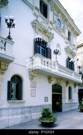 Spagna - Catalogna - Alt Penedés (distretto) - Barcellona. Vilafranca del Penedés, Ayuntamiento, fachada. Foto Stock