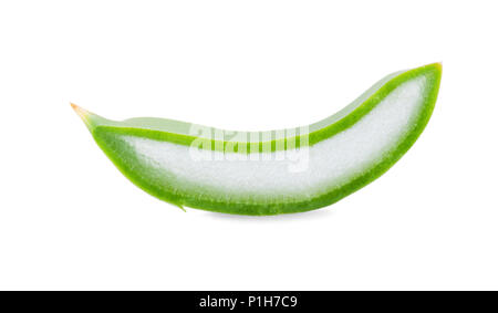 Fetta di Aloe Vera piante succulente isolati su sfondo bianco Foto Stock