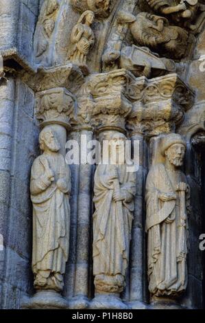 Spagna - Galizia - Barbanza (distretto) - A Coruña. Noya, Igl. San Martiño, portada, ría Muros y Noya, Rías Bajas. Foto Stock
