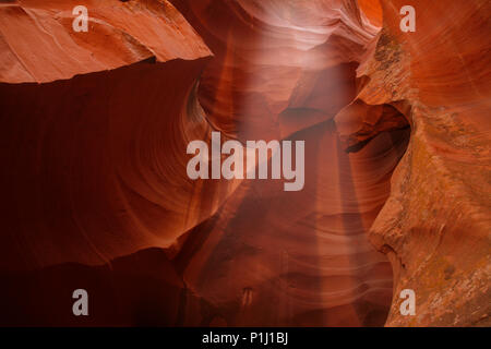 Pattern colorati di arenaria Navajo dallo Slot Canyon Arizona Pagina 6 Foto Stock