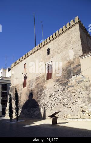 Spagna - Valencia regione autonoma - Baix Vinalopó (distretto) - Alicante. Elx / Elche; Torre de orígen árabe de 'La Calahorra'. Foto Stock