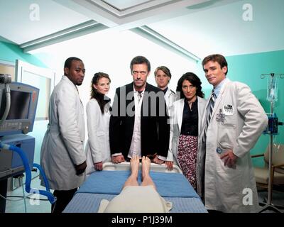 Pellicola originale titolo: CASA M. D.. Titolo inglese: casa, M. D.. Regista: KEITH GORDON; Bryan Singer. Anno: 2004. Stelle: ROBERT SEAN LEONARD; Jennifer Morrison; LISA EDELSTEIN; Hugh Laurie; OMAR EPPS; JESSE SPENCER. Credito: FOX BROADCASTING COMPANY / HUMBERT, SCOTT / Album Foto Stock