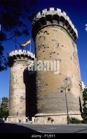 Torres de / Quart towers ( civile architettura góthic) parte delle mura medievali. Foto Stock