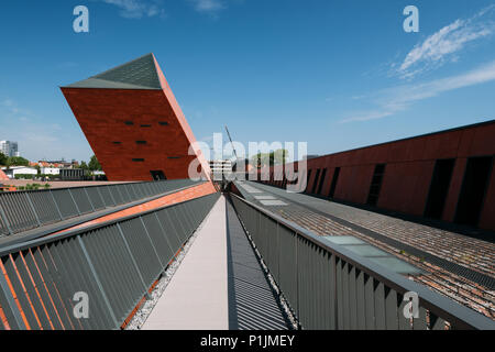 Gdansk, Polonia - 11 Maggio 2018: Edificio del museo della Seconda Guerra Mondiale in estate, Gdansk, Polonia Foto Stock