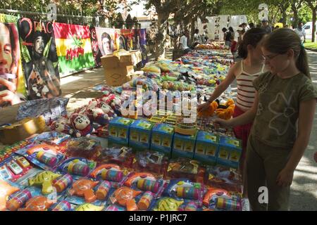 Le feste del 'Curpillos"; puesto de "feria' en el Barrio de las Huelgas. Foto Stock