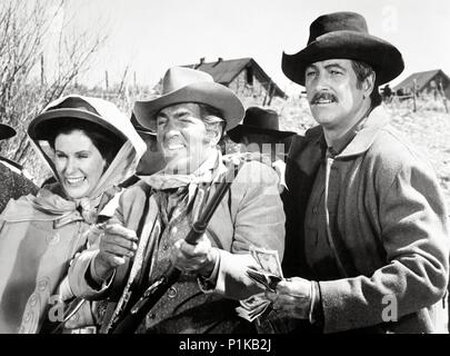 Pellicola originale titolo: showdown. Titolo inglese: showdown. Regista: GEORGE SEATON. Anno: 1973. Stelle: Rock Hudson; Dean Martin; SUSAN CLARK. Credito: Universal Pictures / Album Foto Stock