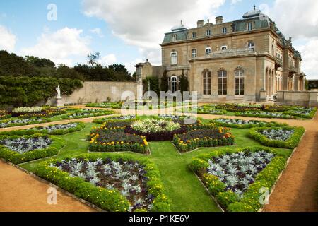 Giardino italiano, Wrest Park House e giardini, Silsoe, Bedfordshire, C2011-c2017. Artista: Patricia Payne. Foto Stock