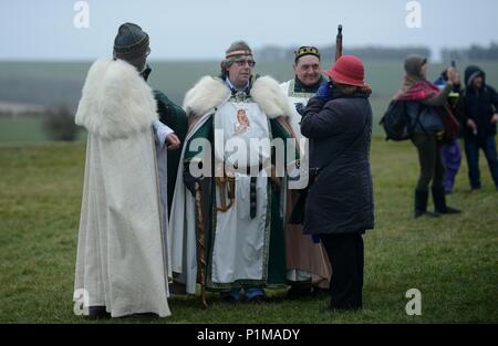 Equinozio di primavera viene celebrata a Stonehenge, Wiltshire 20/03/2016 Foto Stock