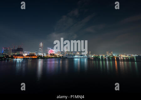 Nightview di Minato Mirai di Yokohama City a Kanagawa, Giappone. Foto Stock