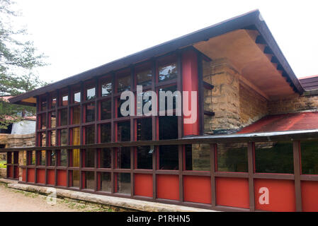 Taliesin station wagon di Frank Lloyd Wright in verde primavera Wisconsin Foto Stock