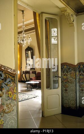 Caldes de Montbuí, (Vallés Occidental regione), 'Broquetas' Acqua Spa; hall interno con decorazione modernista. Foto Stock