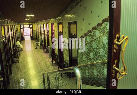 Caldes de Montbuí, 'Broquetas' spa; zona di salute bagni; decorazione modernista (Vallès Occidental regione). Foto Stock