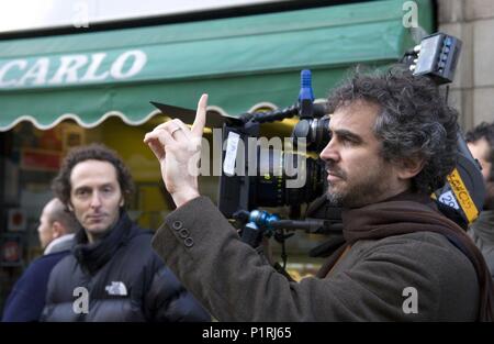 Pellicola originale titolo: i figli degli uomini. Titolo inglese: i figli degli uomini. Regista: ALFONSO CUARON. Anno: 2006. Stelle: ALFONSO CUARON. Credito: Universal Pictures/STRIKE ENT./BEACON communications LLC/ / Album Foto Stock