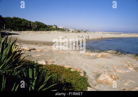 Spagna - Catalogna - Baix Penedés (distretto) - Tarragona. Roda de Barà, playa / Platja de la Punta de Pelliseta. Foto Stock