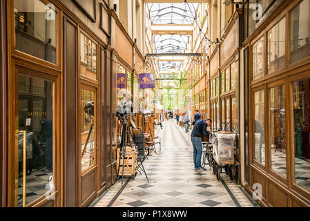 Passage du Grand Cerf nel 2nd circondario, è uno dei famosi passaggi coperti di Parigi. Parigi, Francia Foto Stock