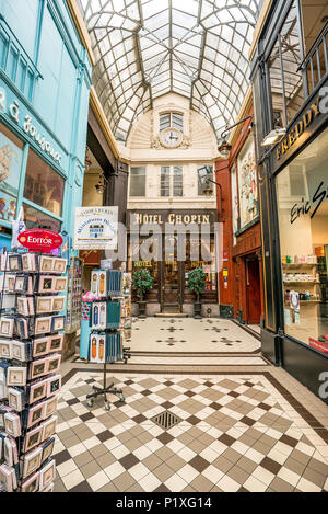 Hôtel Chopin Grands-Boulevards Parigi, situato all'interno di Passage Jouffroy. Foto Stock