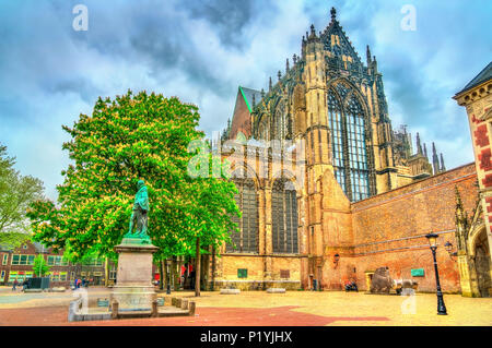 Statua di Jan van Nassau e San Martin nella cattedrale di Utrecht, Paesi Bassi Foto Stock