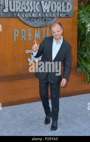 Toby Jones che frequentano il "mondo giurassico: caduto Regno' premiere al Walt Disney Concert Hall il 12 giugno 2018 a Los Angeles, California. Foto Stock