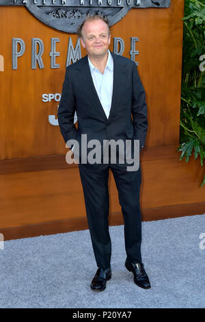 Toby Jones che frequentano il "mondo giurassico: caduto Regno' premiere al Walt Disney Concert Hall il 12 giugno 2018 a Los Angeles, California. Foto Stock