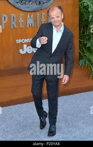 Toby Jones che frequentano il "mondo giurassico: caduto Regno' premiere al Walt Disney Concert Hall il 12 giugno 2018 a Los Angeles, California. Foto Stock