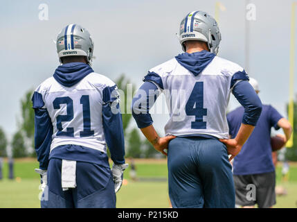 Giugno 13, 2018: Dallas Cowboys running back Ezechiele Elliott #21 e Dallas Cowboys quarterback Dak Prescott #4 durante la formazione obbligatoria camp a stella in Frisco, TX Albert Pena/CSM Foto Stock