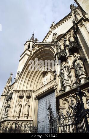 Spagna - Catalogna - Alt Penedés (distretto) - Barcellona. Vilafranca del Penedés; Iglesia / Esglesia de Santa María; portada gótica. Foto Stock