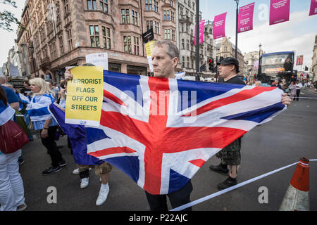 Londra, Regno Unito. Decimo Giugno, 2018. Al Quds giorno marzo attraverso il centro di Londra organizzata dalla Commissione islamica per i diritti dell'uomo. Credito: Guy Corbishley Foto Stock