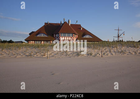 Health resort casa nel centro termale Mar Baltico Zingst, penisola Fischland-Darss-Zingst, Meclemburgo-Pomerania Occidentale, Germania, Foto Stock