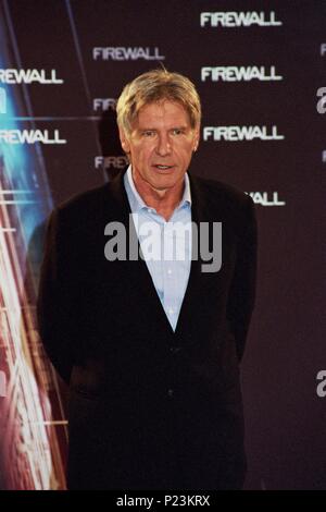 21 / 03 / 2006; Barcellona, Spagna. Attore Harrison Ford pone durante la foto chiamata conferenza stampa tenuta in Hotel Arts per il nuovo film 'firewall' detenuto in Hotel delle arti. Credit: Foto di Joan Vidal. Foto Stock