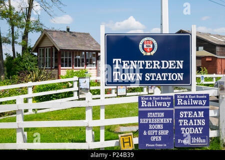 Tenterden Town station, kent, Regno Unito Foto Stock